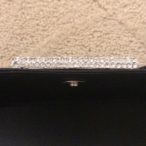 La Regale Black satin clutch evening bag w/ crystal detail - Picture 8 of 8